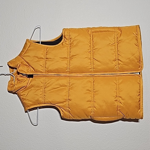 Carter's Vest Puffer Sleeveless Fleece Lining Pockets Zip-Up Cozy Yellow M 5 6 - Picture 1 of 9